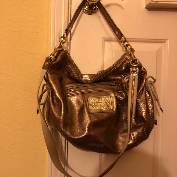 Coach Handbags - Coach metallic gold/rose gold crossbody poppy bag Coach Handbags - Coach metallic gold/rose gold crossbody poppy bag